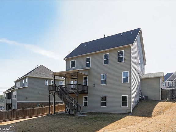 4th image of 123 Tea Rose Ln