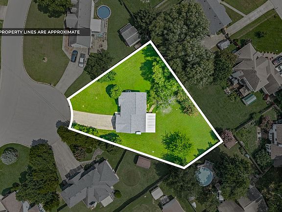 4th image of 3512 Teal Dr