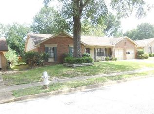 3480 Fox Meadows Rd, Memphis, TN 38115