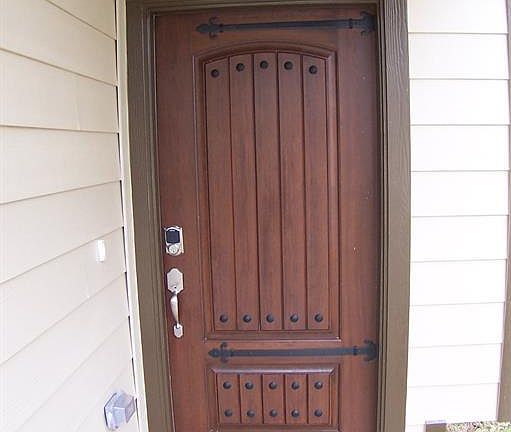 2nd image of 16139 Beachside Pl