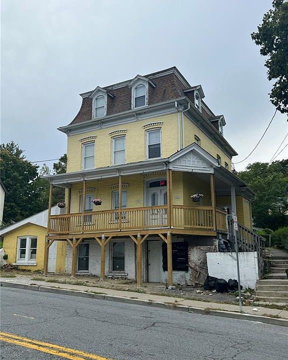1st image of 50 S Montgomery St APT 1