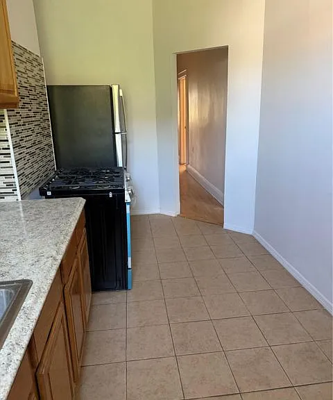 9136 Lefferts Blvd — Photo 4