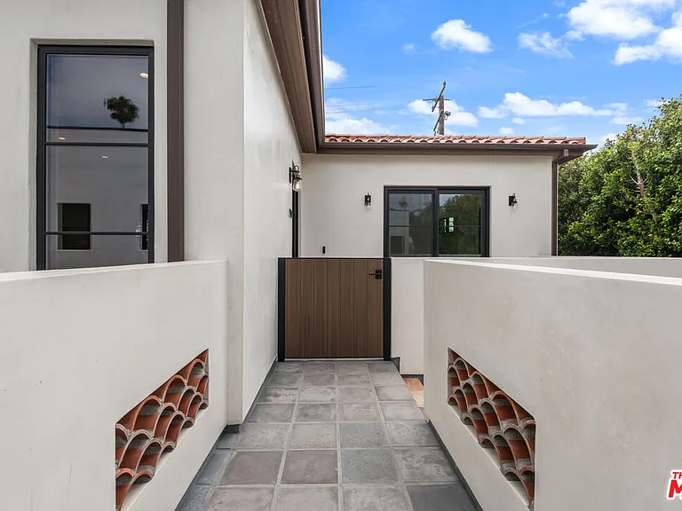 930 Lincoln Blvd #B — Photo 41