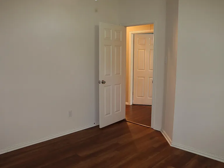 1548 Idlewild Dr — Photo 29