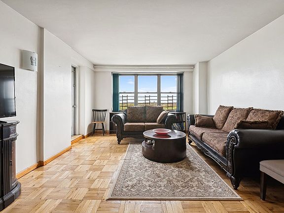 4th image of 12510 Queens Blvd APT 2002