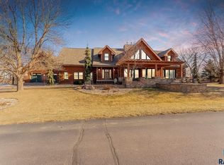 27106 Eagle Ridge Pl, Harrisburg, SD 57032