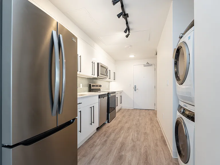 308 Colony St — Photo 12