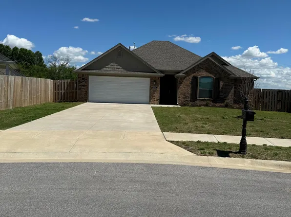 531 Coconut Ln, Centerton, AR 72719