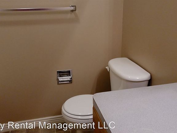 5th image of 215 W Center St APT 9