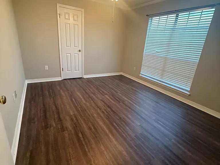 3 Meadow Creek Dr — Photo 37