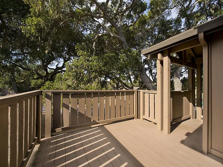 Seventeen Mile Drive Village Apartment Homes — Photo 13
