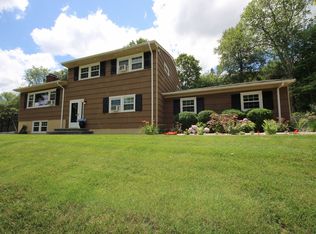 78 Grandview Dr, Ridgefield, CT 06877