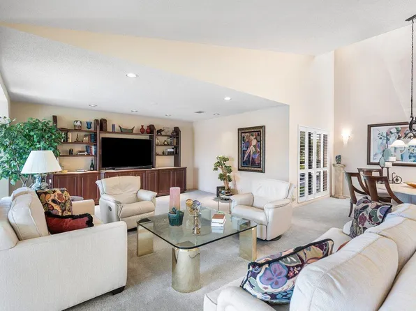 69 Eastgate Drive Unit D, Boynton Beach, FL 33436