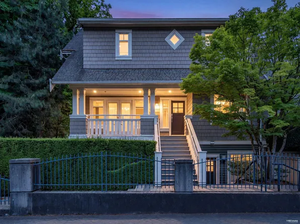 2459 W 39th Ave, Vancouver, BC V6M 4M3