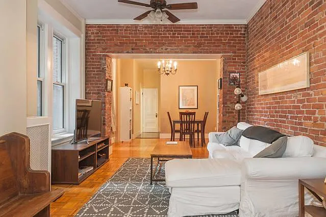 2 bed, 857 sqft, $4,750 — Photo 2