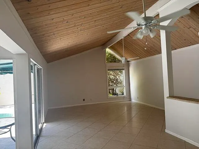 112 E Coral Fish Ln — Photo 6