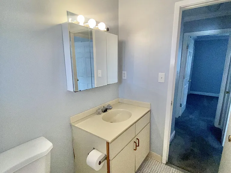 315 Bream Ave #203 — Photo 7