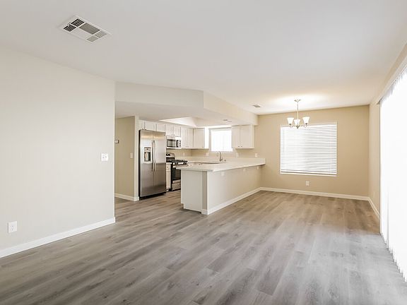 4th image of 9524 Amber Valley Ln
