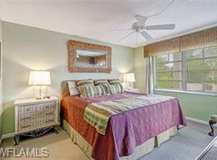 5 High Point Cir W APT 211, Naples, FL 34103