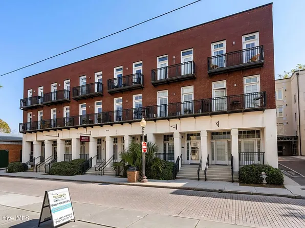 215 S Water St APT 304, Wilmington, NC 28401