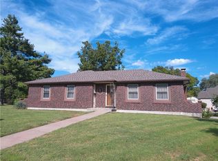 3 E Terrace St, Paola, KS 66071
