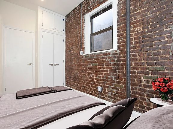 2nd image of 53 Ludlow St APT 5