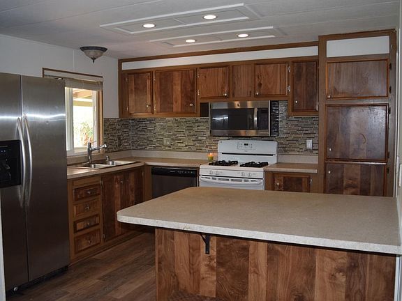 2nd image of 1225 Vienna Dr Spc 907