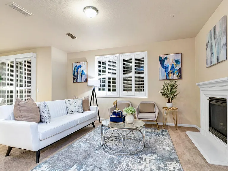 281 Candela Cir — Photo 2