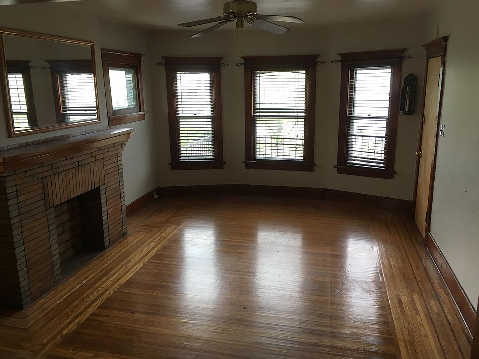 1st image of 362 Linden Ave #2