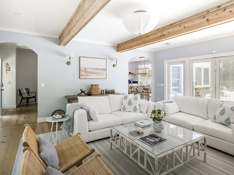 12 Cedar Ave — Photo 7