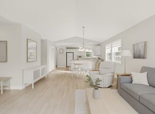 1231 10th St SW #3, Salmon Arm, BC V1E 0A5