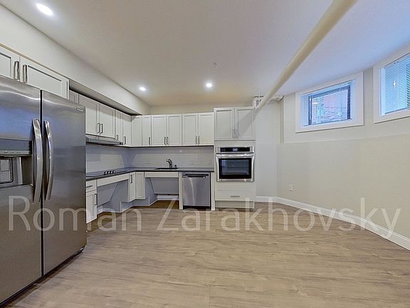 3rd image of 4 Ayr Rd APT 24B