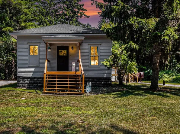 258 N Buys Rd, Muskegon, MI 49445