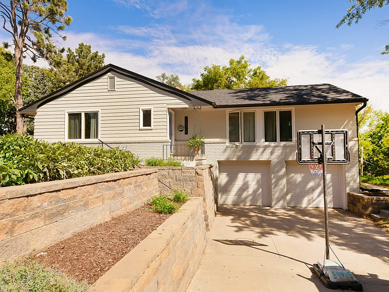 10526 Forrest Dr — Photo 29