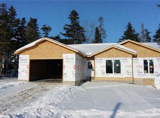 33 Burman St, Sackville, NB E4L0E1