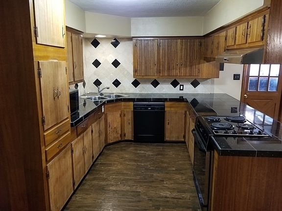 5th image of 3511 Avalon Ave