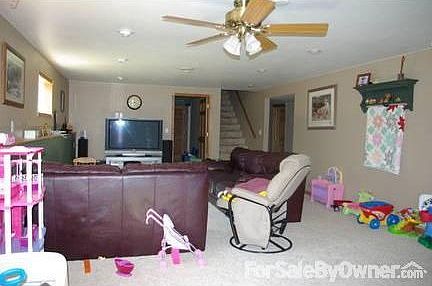 4th image of 110 Engelke Dr