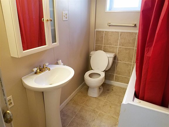 5th image of 105 Byard Dr