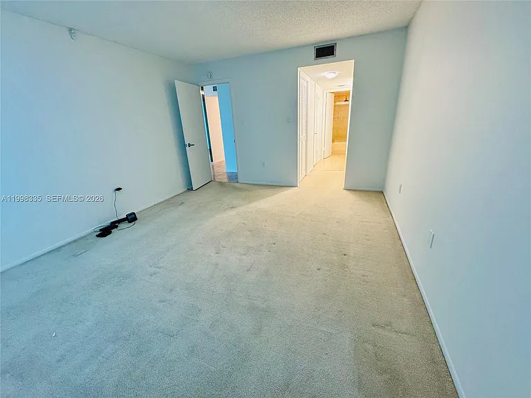 18011 Biscayne Blvd #1003 — Photo 12