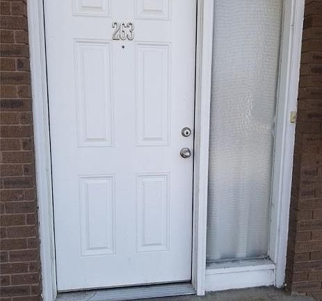 2nd image of 277 E 200 N #277