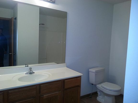 4th image of 5011 Silver Mill Dr