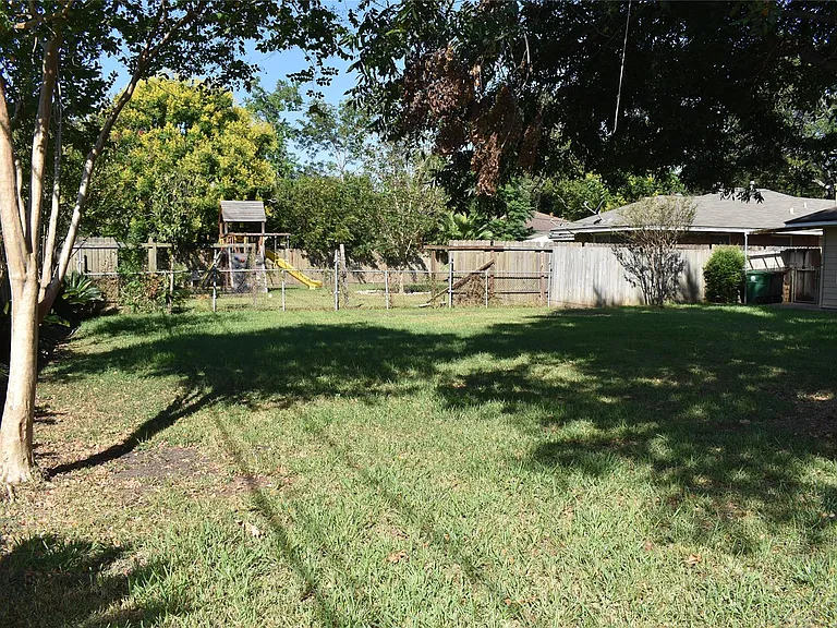 5911 Hornwood Dr — Photo 28
