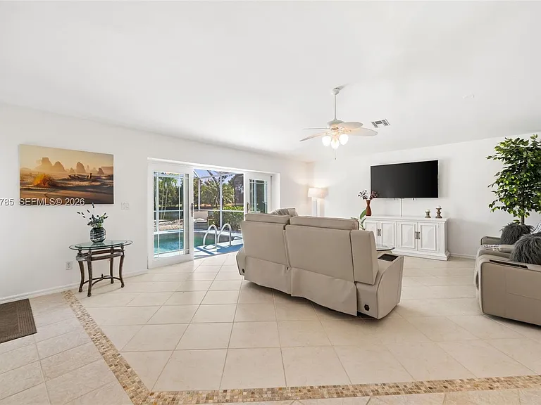 21489 Sheridan Run — Photo 17