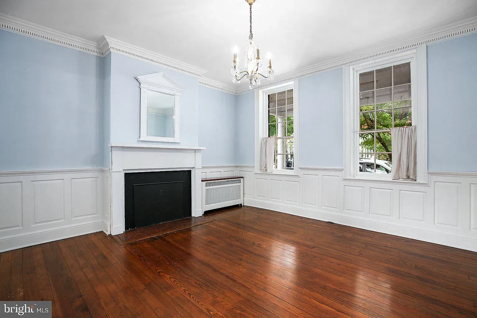 3 bed, 2499 sqft, $3,950 — Photo 3
