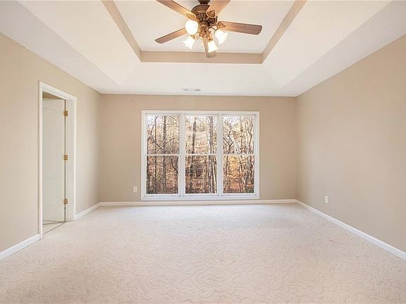 4th image of 1036 Crown River Pkwy
