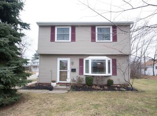 31605 Lake Shore Blvd, Willowick, OH 44095