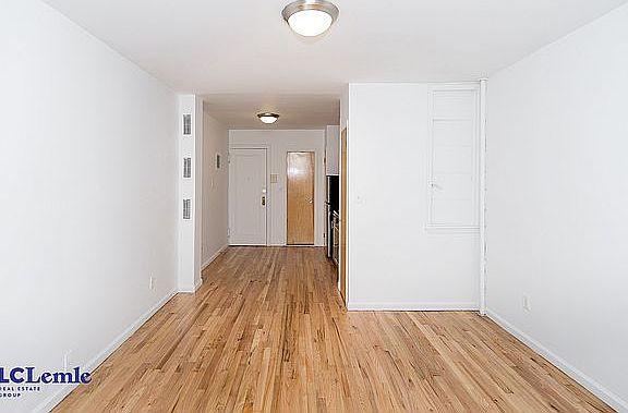 5th image of 207 E 88th St #3RW