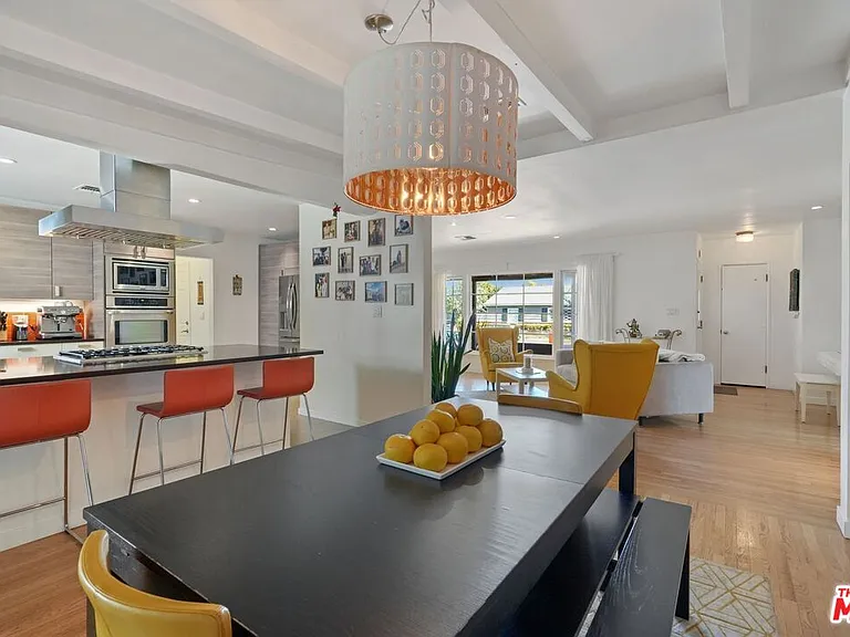 5507 Van Noord Ave — Photo 4