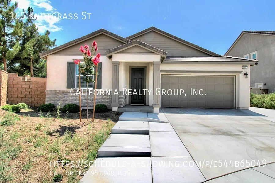4 bed, 3.0 bath, 2080 sqft, $3,150 — Photo 1