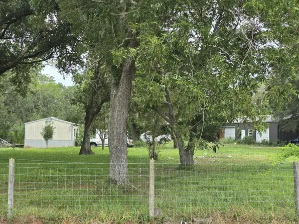 4563 County Road 670, Angleton, TX 77515